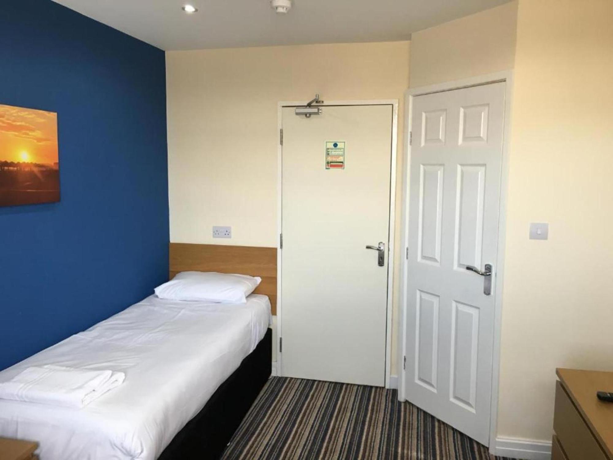 Oyo Wave Crest Hotel Blackpool Dış mekan fotoğraf