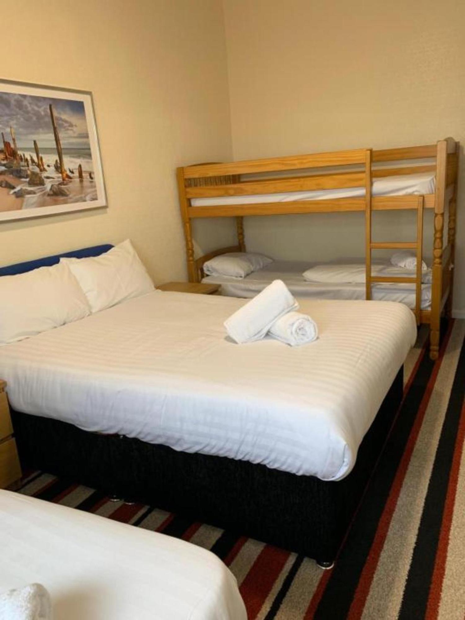 Oyo Wave Crest Hotel Blackpool Dış mekan fotoğraf
