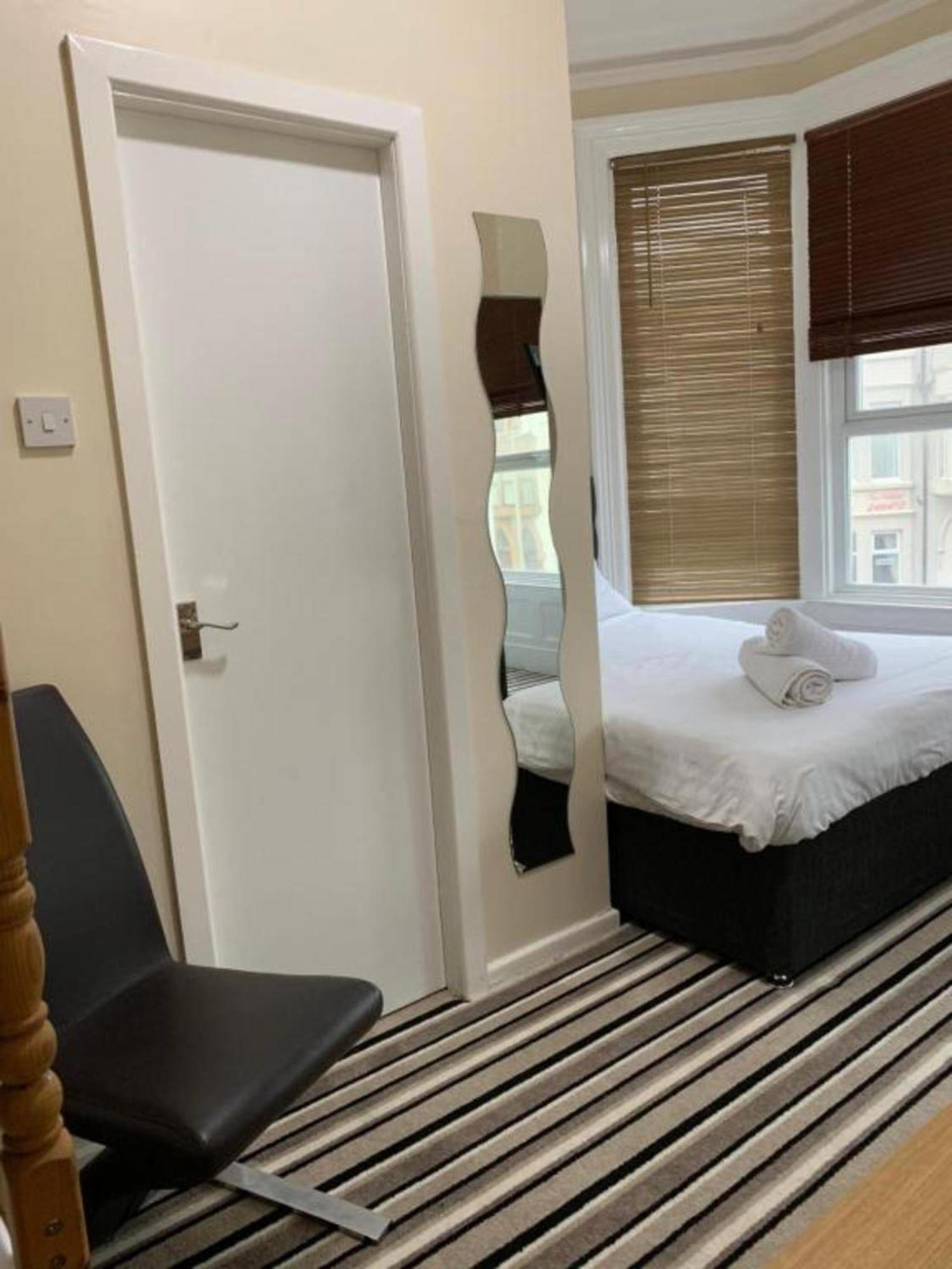Oyo Wave Crest Hotel Blackpool Dış mekan fotoğraf